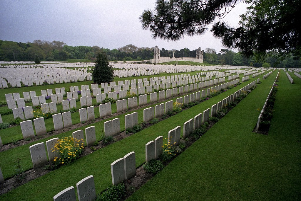 George F Priday, Etaples Military Cemetery