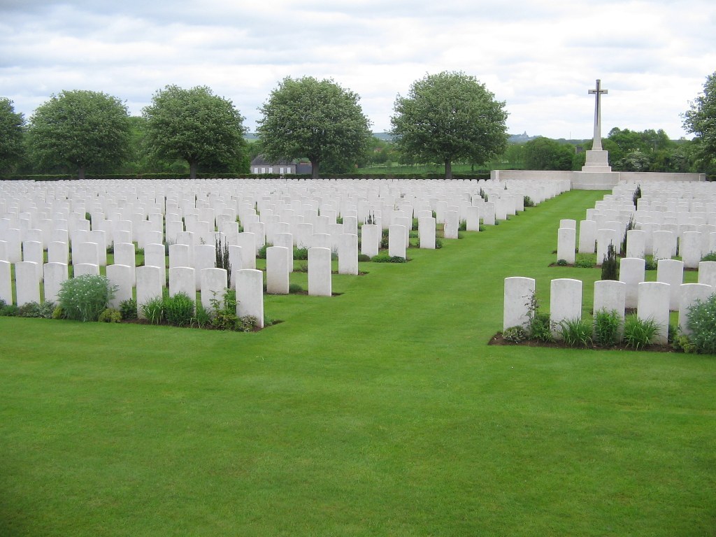 Tom Penny Pullman, Aubigny Communial Cemetery Extension